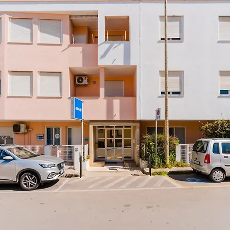 Valentina A 5 Posti Otranto